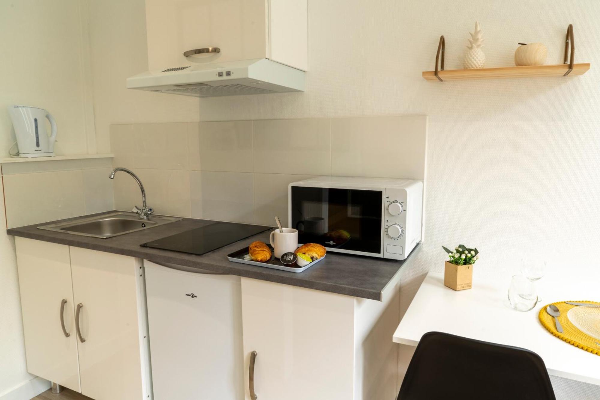 Stockholm- Studio Serenite Avec Jardin Шарлевиль-Мезьер Экстерьер фото